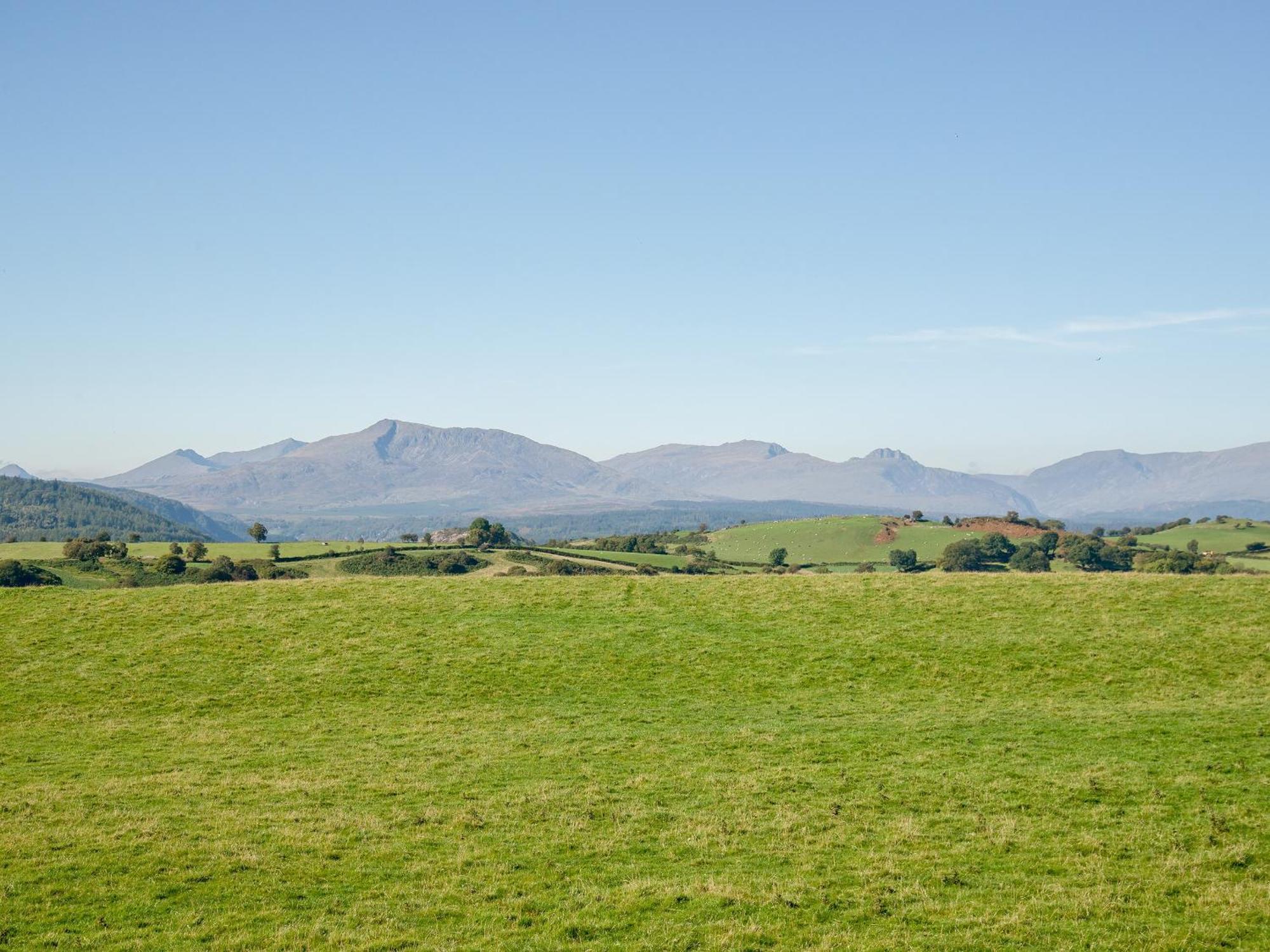 Capel Garmon Cefn Bach 빌라 외부 사진